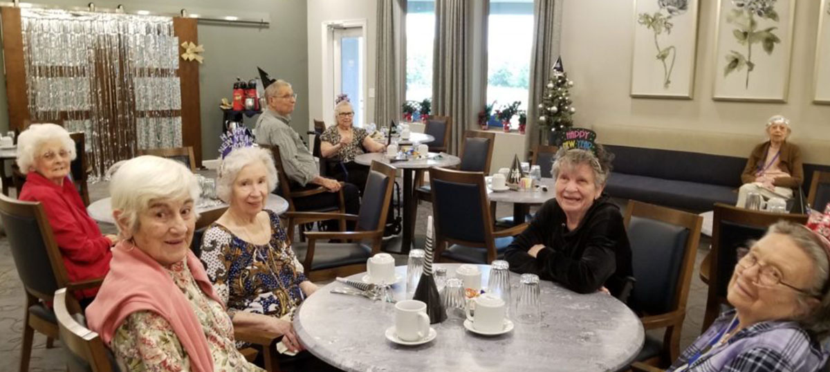 Find Out The Best Ways to Make Friends at a Senior Living Community