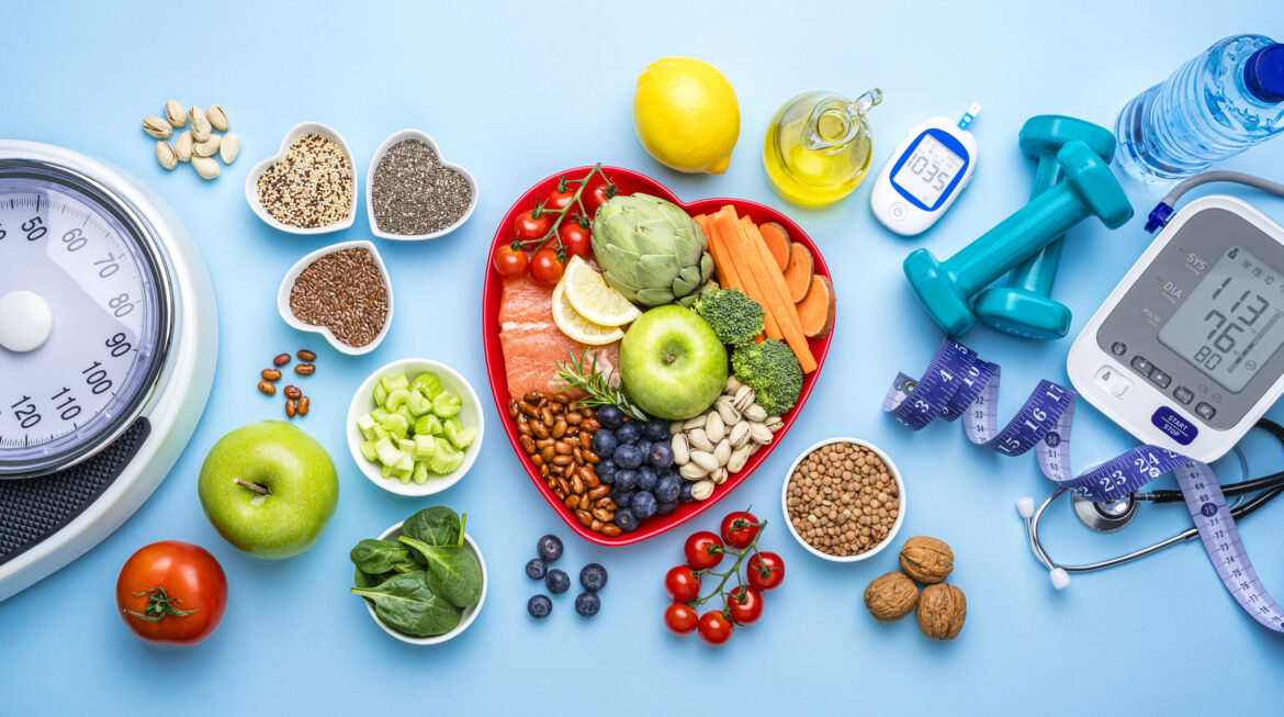 Nutrition and Physical Therapy: Supporting Senior Health from the Inside Out