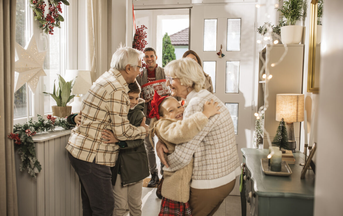 Navigating Holiday Visits with Loved Ones with Memory Loss